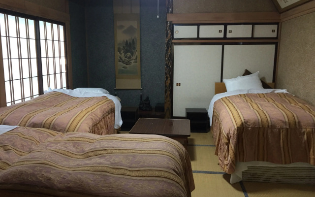 Hakuba West Coast Inn Villa