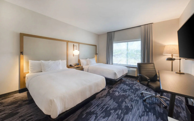Fairfield Inn & Suites by Marriott Charlotte Belmont