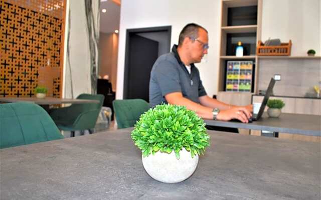 Hotel Business Bay das ehemalige Staycation Hotel