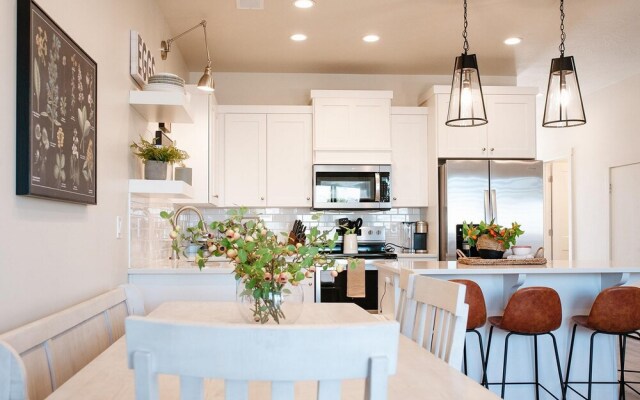 Magnolia by Freedom Vacation Rentals