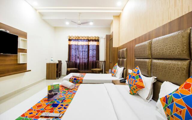 FabHotel Royal Villa