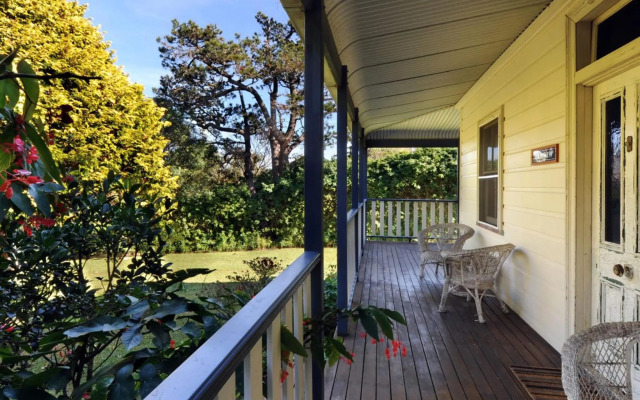 FAIRVIEW and STUDIO Gerringong 4pm check out Sundays