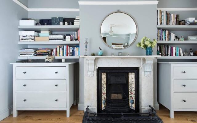 Stylish 1BR Garden Flat next to Emirates Stadium