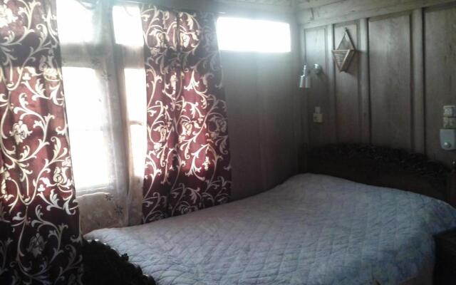 Houseboat Khan Palace