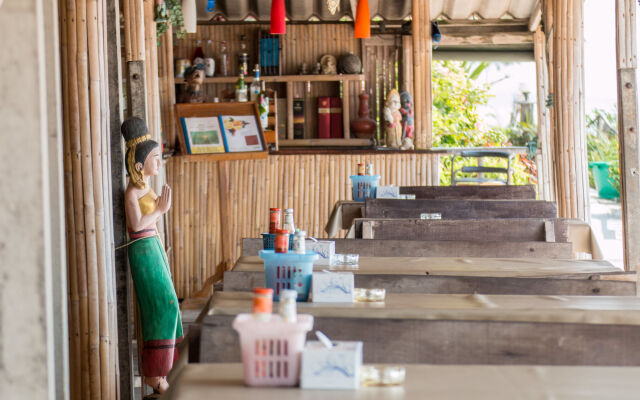 Cha-am Little Shop & Resort