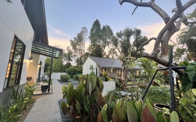 Trat Tara Boutique Hotel