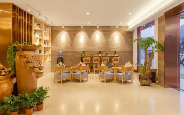 Elan Select Hotel (Hengdian Film City)