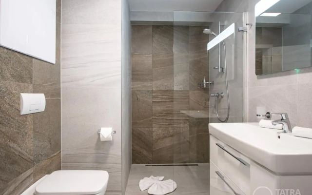 Tatra Suites Luxury Studio A305