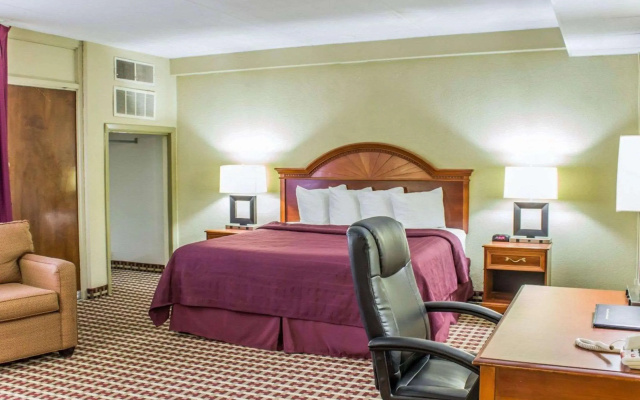 Quality Inn & Suites Fayetteville
