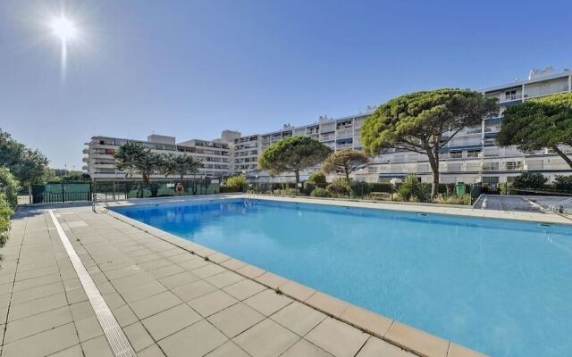 Splendide T2 piscine terrasse clim