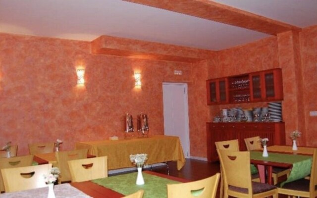 Hotel Orquidea Real