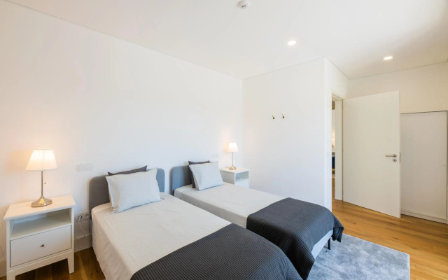 Linden Tree House A and B