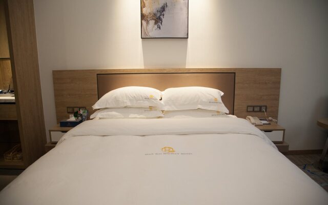 Qianhai Holiday Hotel