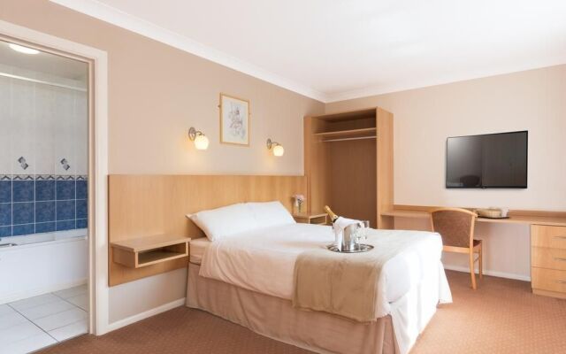 The Sandpiper Hotel, Sure Hotel Collection by Best Western
