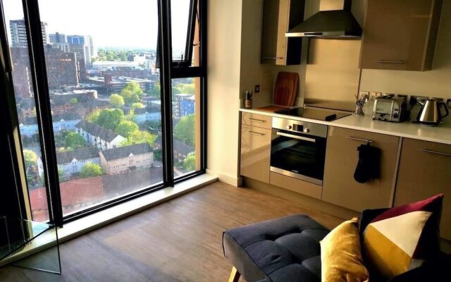A Modern Studio With Great City Views - 17th Floor, City Views & 2 Minutes to Canal