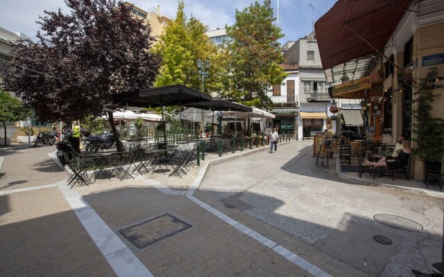 Feidias luxury flat Psyrri square
