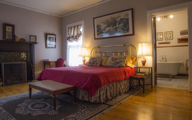 Lehmann House Bed & Breakfast