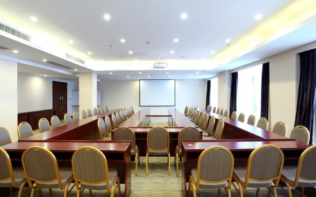 Kingdom Hotel