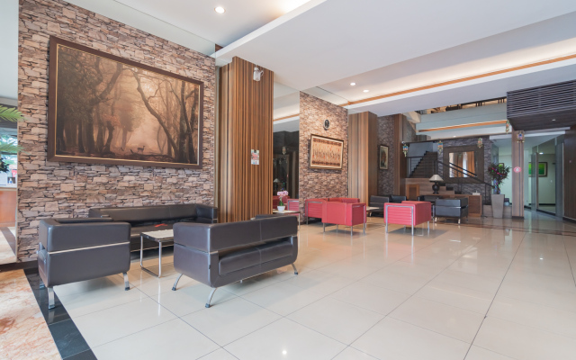 Hotel Setrasari Bandung RedPartner
