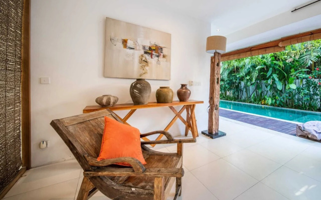 Fabulous Private Villa, 3 BR, Canggu With Staff