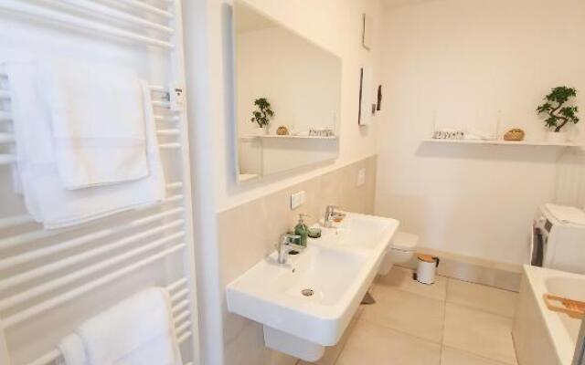 PB Ferienwohnungen - FeWo 7 - Stilvoll eingerichtetes Apartment im Herzen Senftenbergs