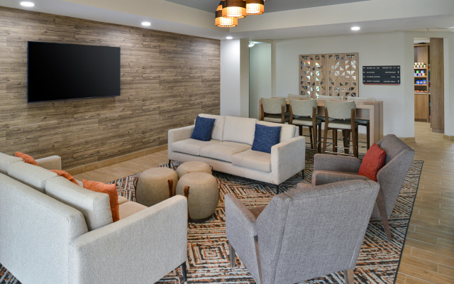 Candlewood Suites Northeast Kansas City by IHG