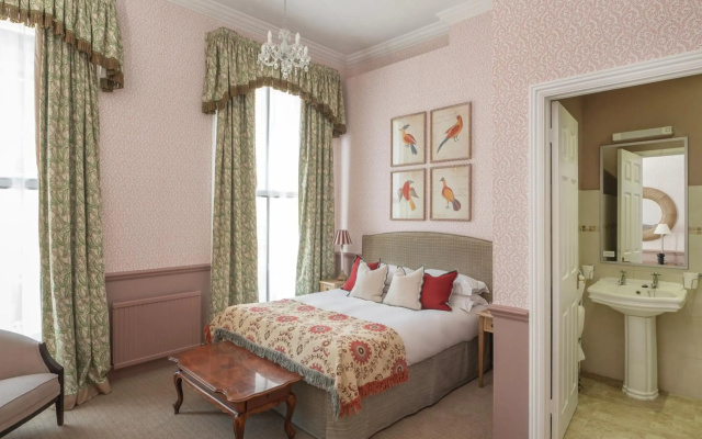 The Royal Hotel