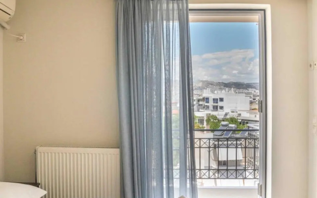 Lis153 by Smart Cozy Suites - Top Floors with Amazing City View - Available 24hr