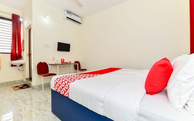 SilverKey Executive Stays 65165 Athani Residency