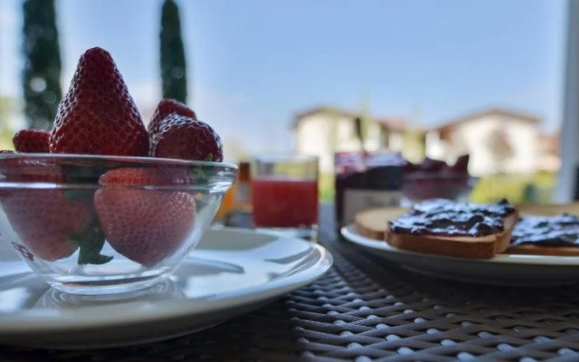 Polpenazze Halldis Apartments