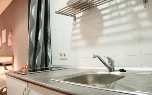 Studio in Madrid, With Wifi - 72 km From the Slopes