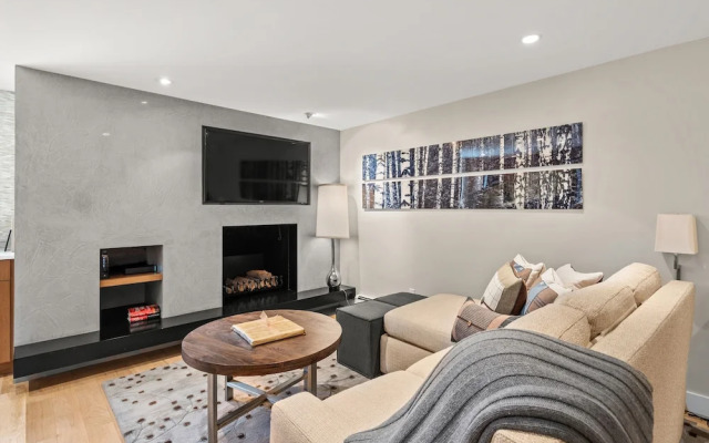 Aspen Alps Apartment #711 Condo by RedAwning