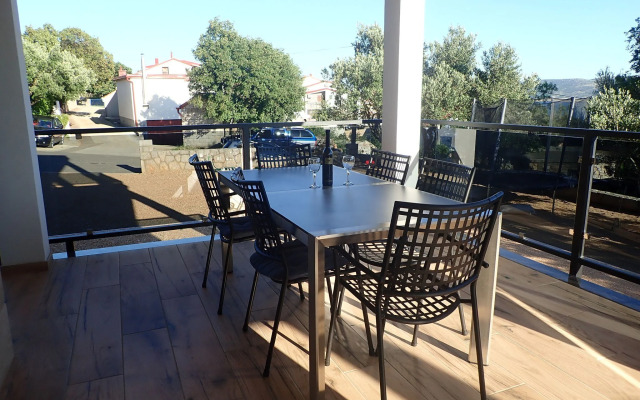 Apartments in Starigrad-Paklenica, modern and comfortable