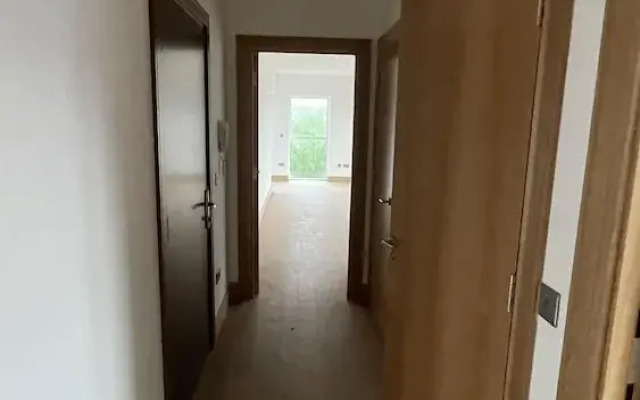 Exquisite Riverside Living in a Stunning Flat