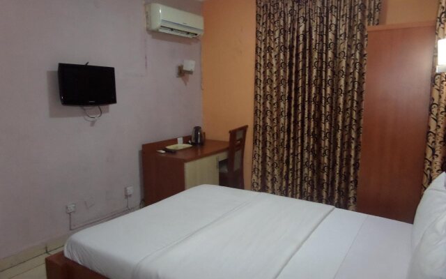 Prixair Pure Hotel Wuse