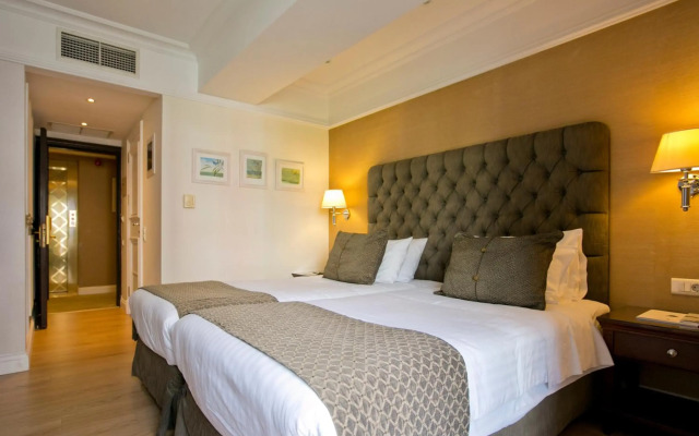 Hera Hotel