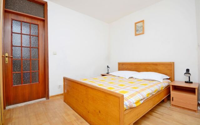 House Jakov