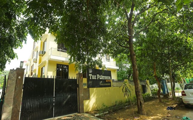 OYO 12477 DLF Phase 2