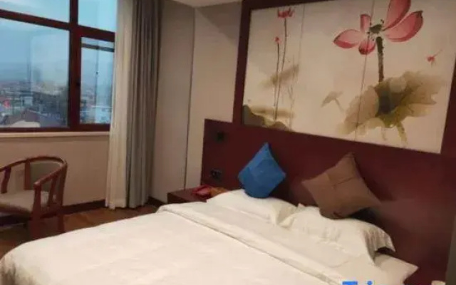 Heben Apartment (Wuyue Plaza)