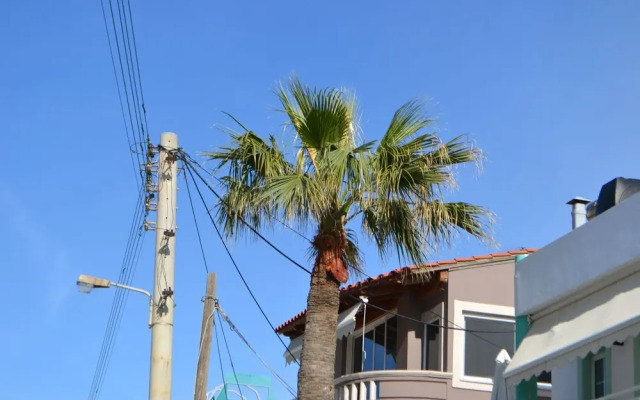 Pano's Flats