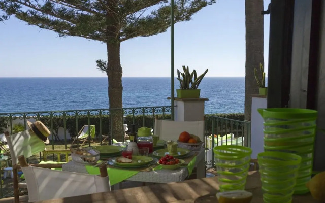 Exclusive Villa in Fontane Bianche - Beahost