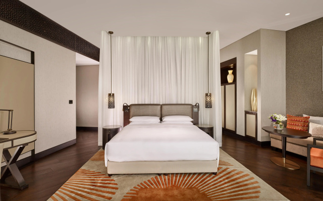 Grand Hyatt Abu Dhabi Hotel And Residences Emirates Pearl - Image 3
