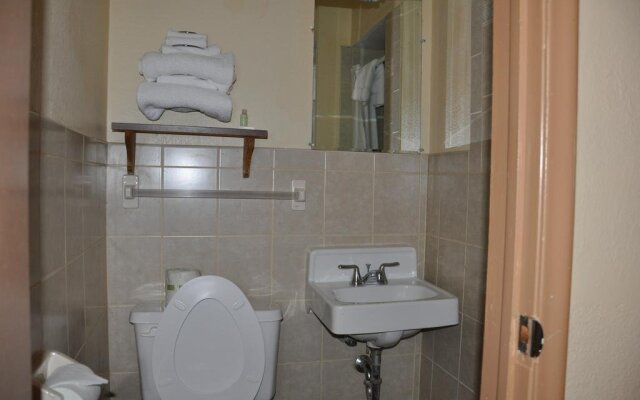 Holiday Inn Express & Suites Bloomington W Mall