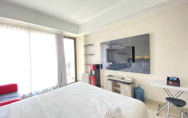 Bright Studio Room at Beverly Dago Apartment