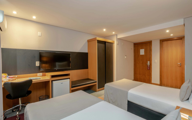 SLAVIERO Curitiba Batel