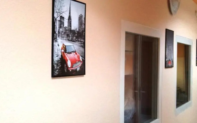 Urban Life Central Hostel and Lounge