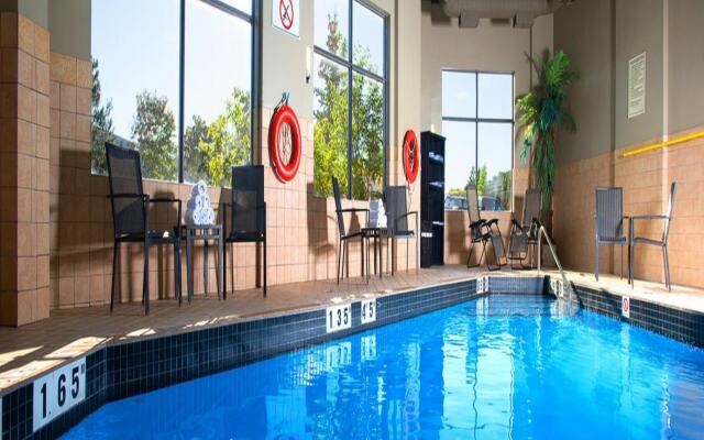 Holiday Inn Hotel & Suites Mississauga by IHG