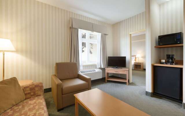 Days Inn by Wyndham Orillia