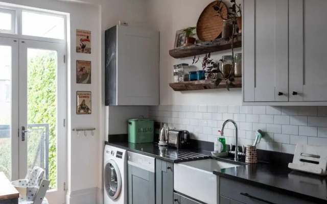 Guestready - Family Home in East London - Child-friendly
