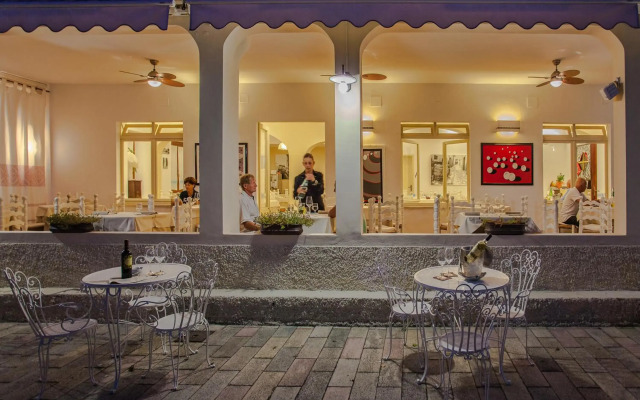 Hotel Sandalyon